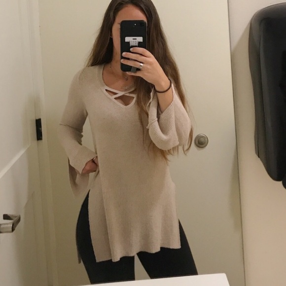 Free People Tops - Free People bell sleeve tunic